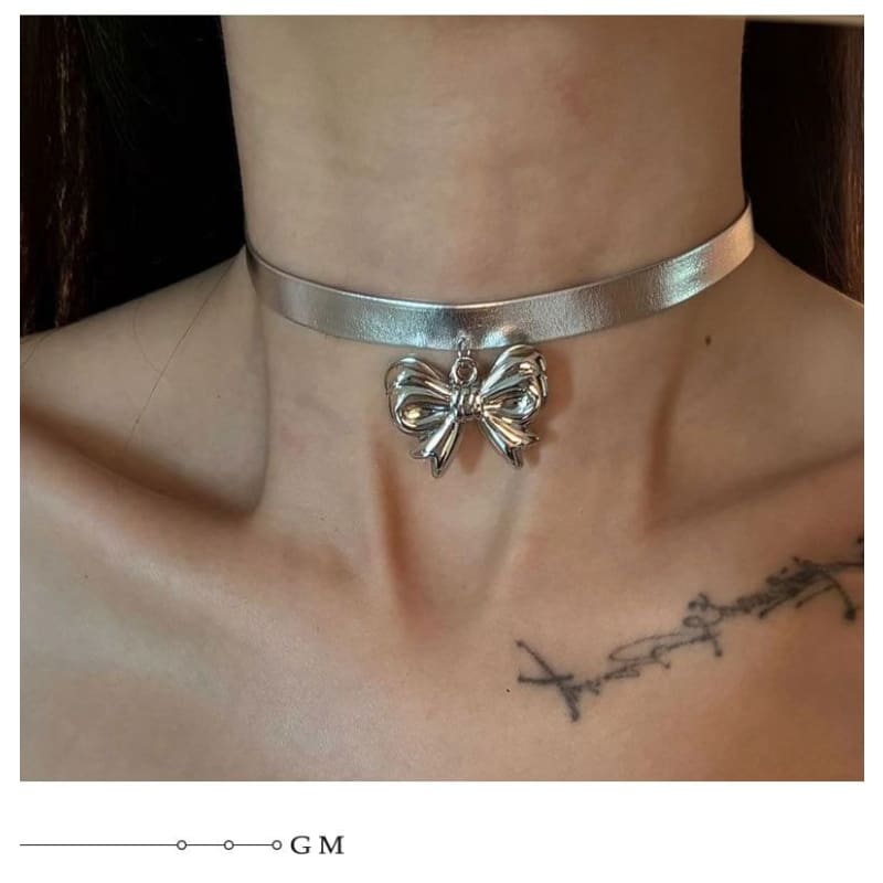 Bow Choker