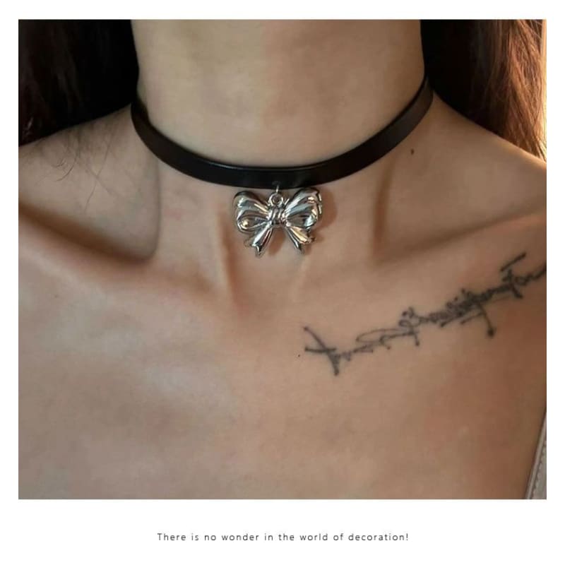 Bow Choker