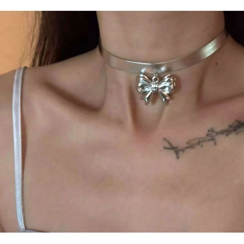 Bow Choker