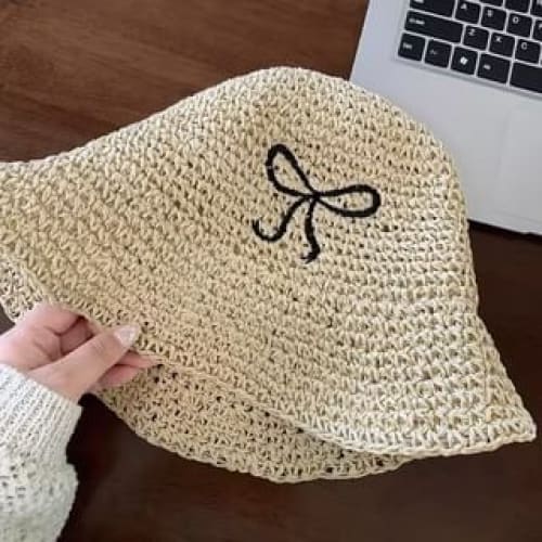 Bow Embroidered Knit Bucket Hat - Black Bow - Beige