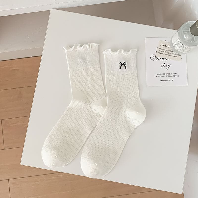 Bow Embroidered Lettuce Edge Socks