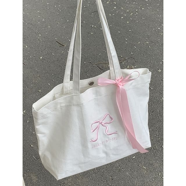 Bow Embroidered Tote Bag - White / One Size