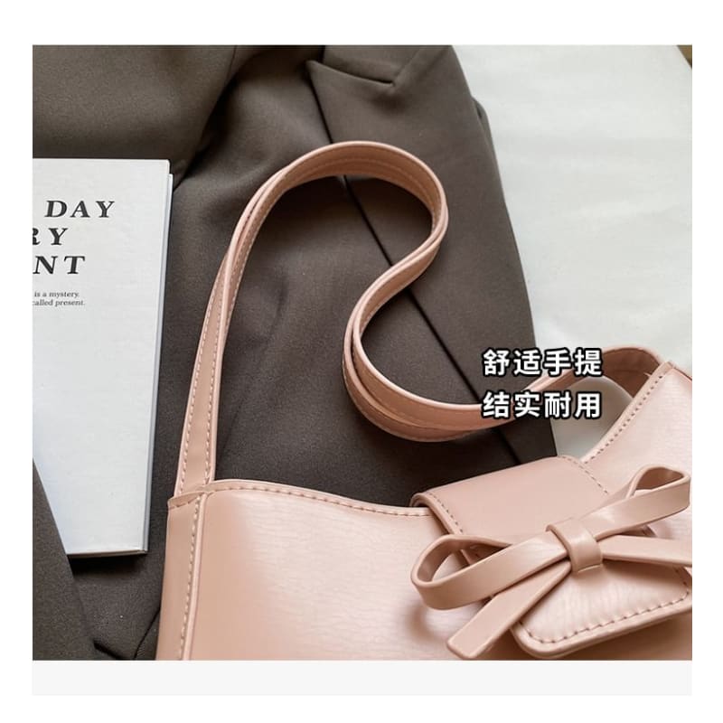 Bow Faux Leather Shoulder Bag