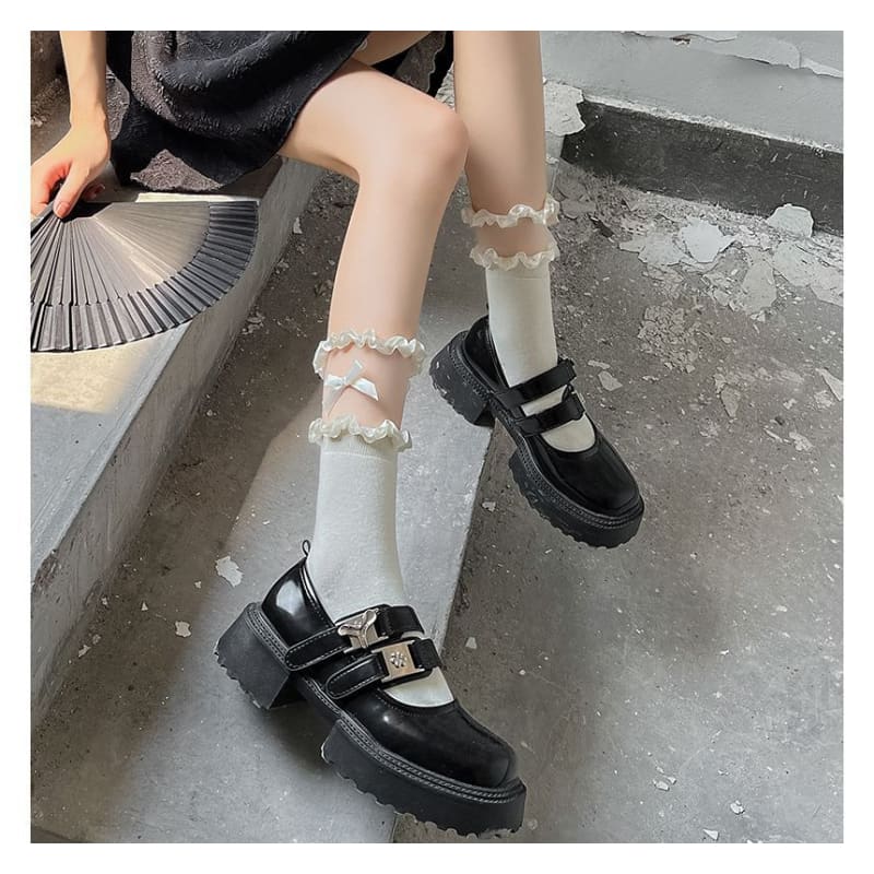 Bow Frill Panel Mesh Short Socks - Off-White / 35 To 40