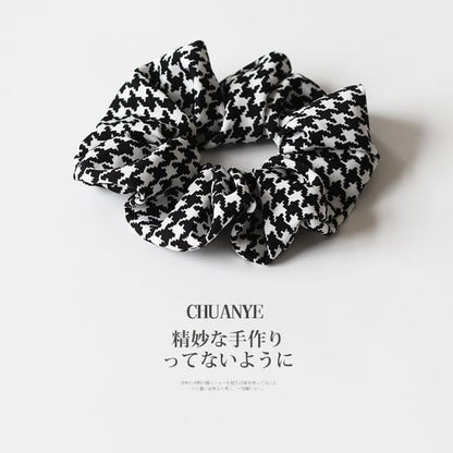 Bow / Houndstooth Print Fabric Scrunchie - 01 - Houndstooth