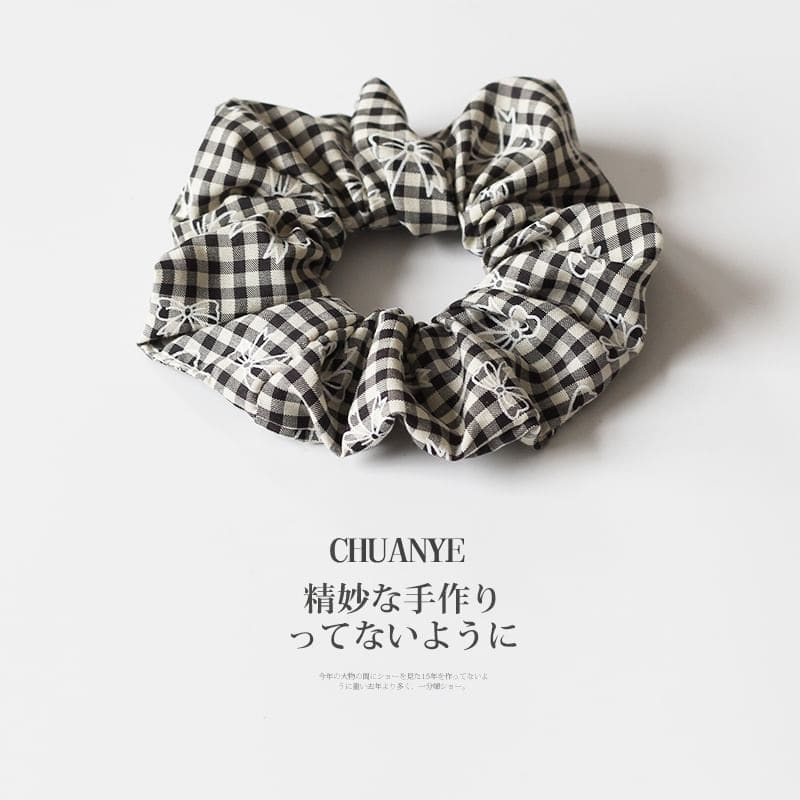 Bow / Houndstooth Print Fabric Scrunchie