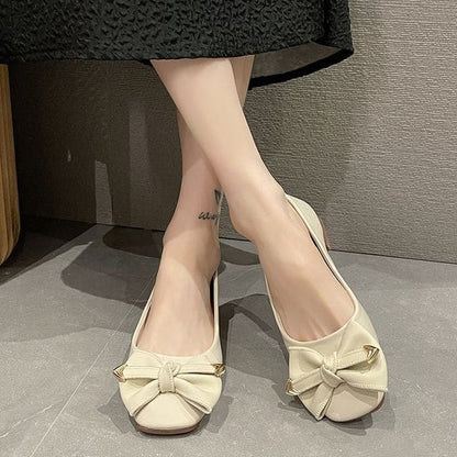 Bow Low Heel Pumps - Off-White / 35