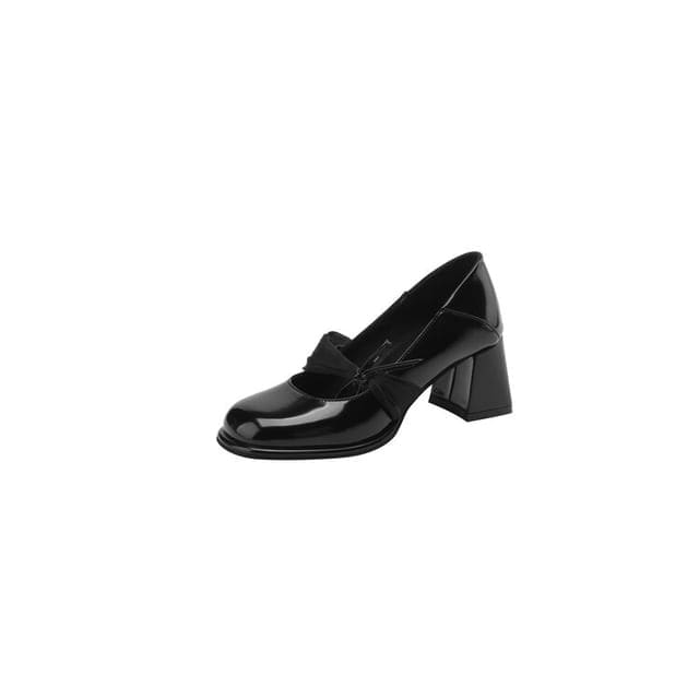 Bow Patent Leather Block Heel Pumps - Black / 33