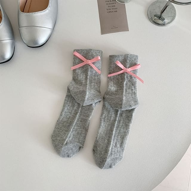 Bow Perforated Socks - Gray / One Size