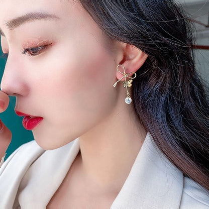 Bow Rhinestone Alloy Earring Egirldoll