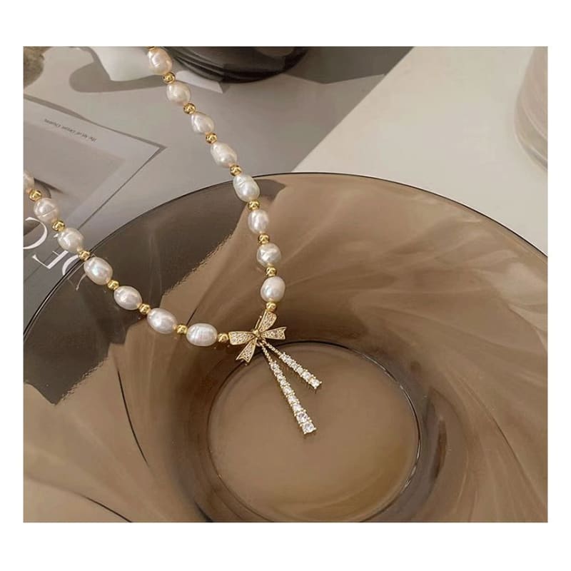 Bow Rhinestone Pendant Faux Pearl Alloy Choker