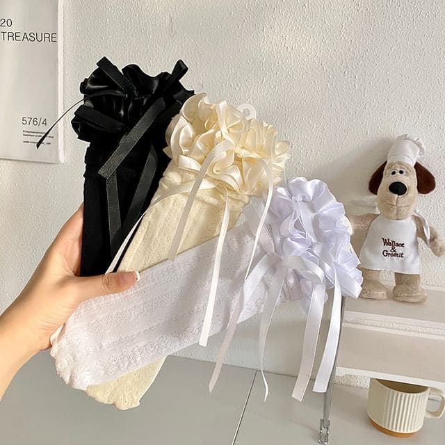 Bow Ruffle Trim Socks / Set - 2 Pairs - Black & Beige