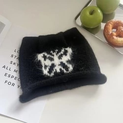 Butterfly Knit Beanie - Black / One Size