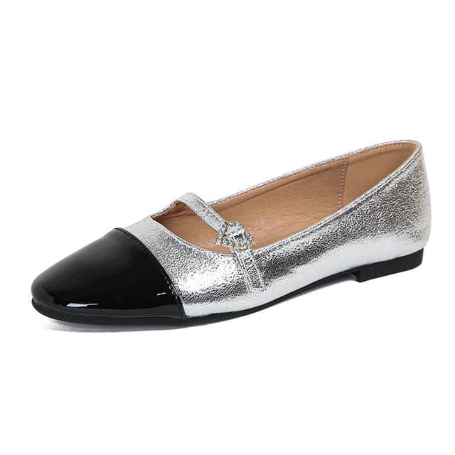 Cap Toe Heart Rhinestone Mary Jane Shoes - Silver / 35