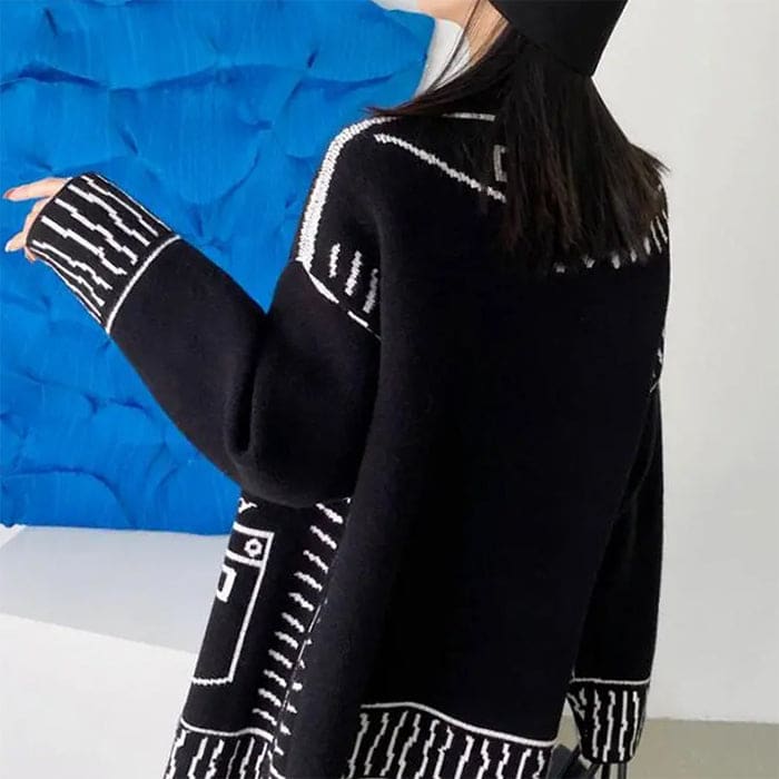 Cartoon Outline Knitted Cardigan - Cardigan