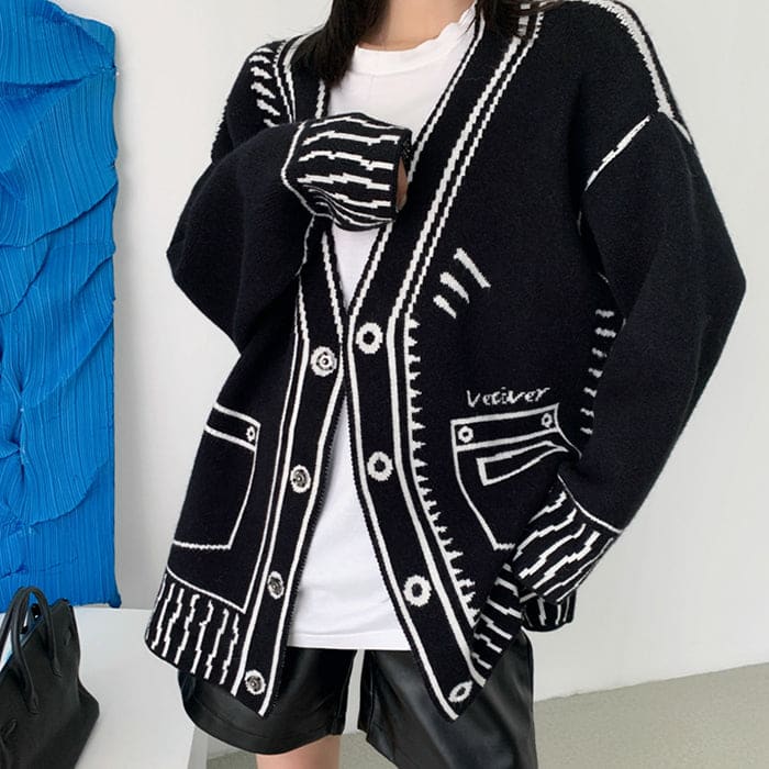 Cartoon Outline Knitted Cardigan - S / Black - Cardigan