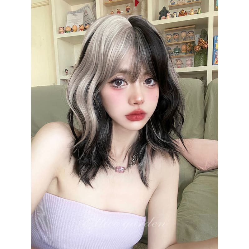 Casual Series Cruella White and Black Wig - Graphite moon