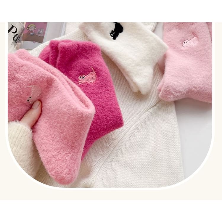 Cat Embroidered Fleece Short Socks / Set