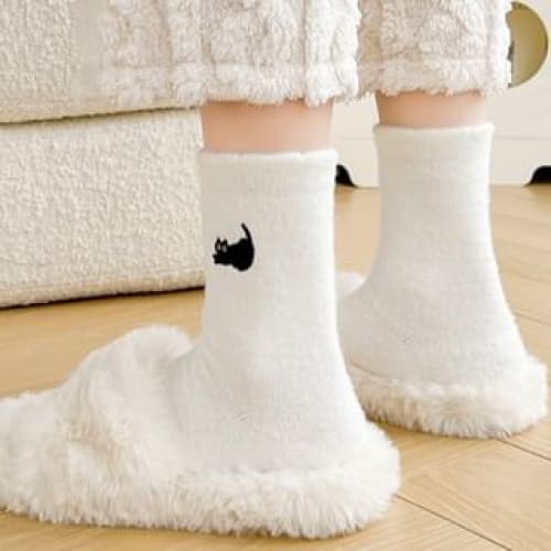 Cat Embroidered Fleece Short Socks / Set