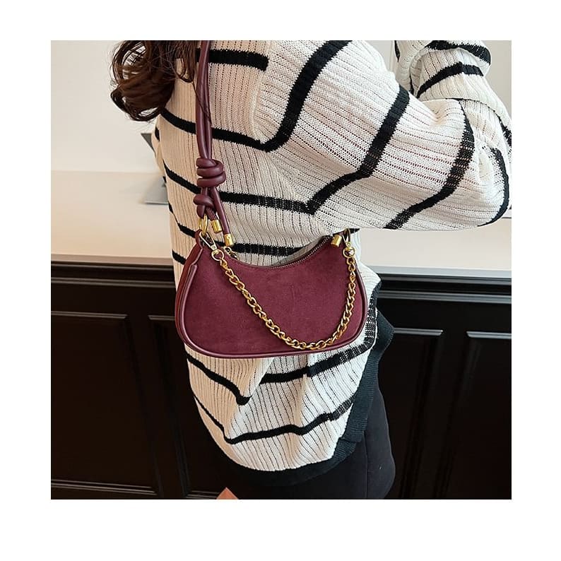 Chain Strap Crossbody Bag