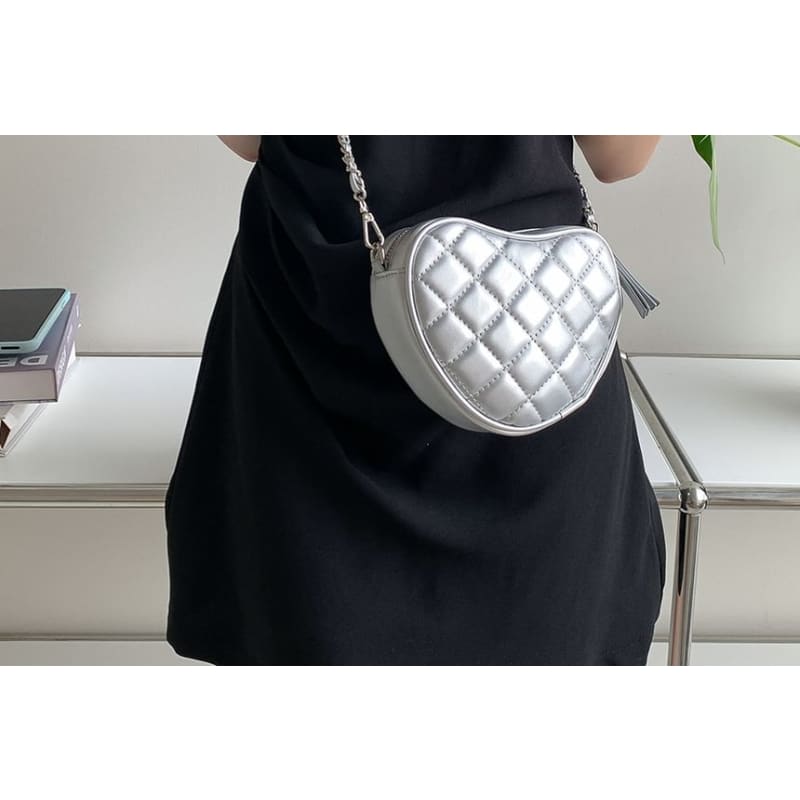 Chain Strap Heart Quilted Crossbody Bag