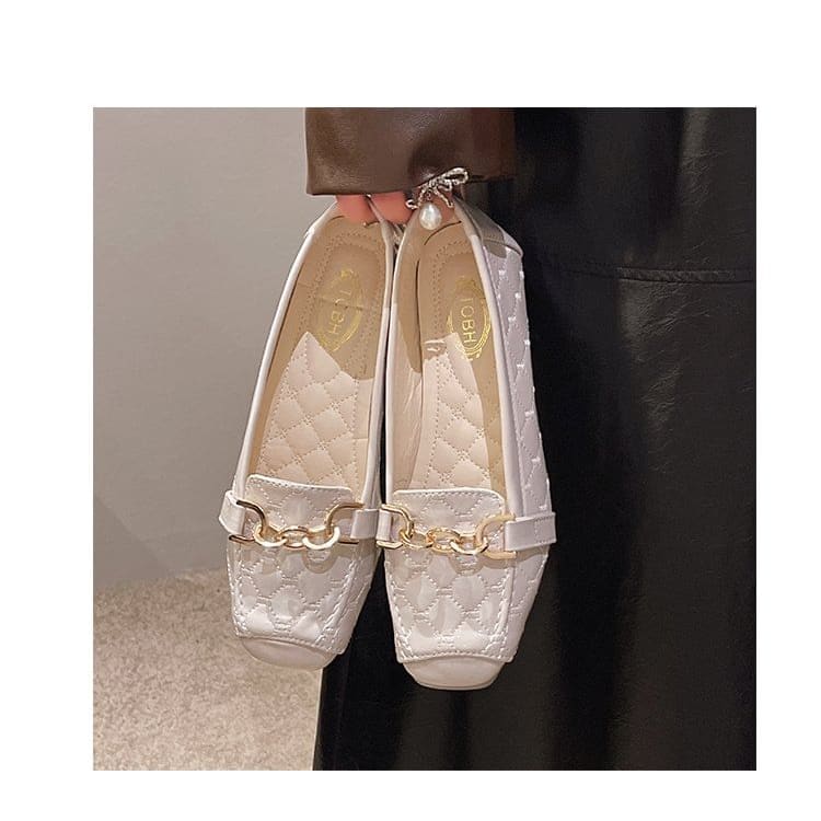 Chained Quilted Flats