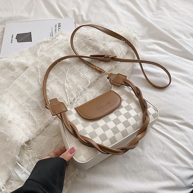 Checkerboard Twisted Strap Shoulder Bag - White & Khaki