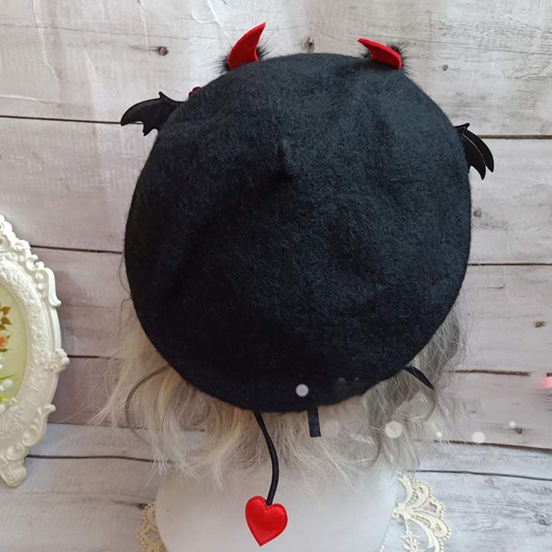 Chic Bat Wings Lolita Beret