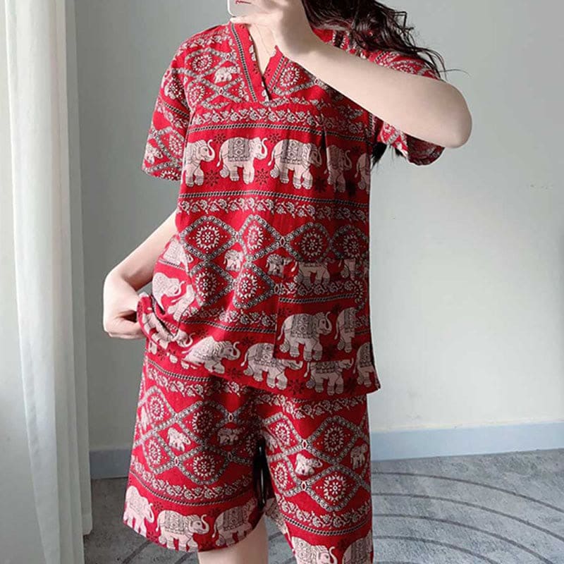 Chic Elephants T-Shirt Shorts Pajamas Set