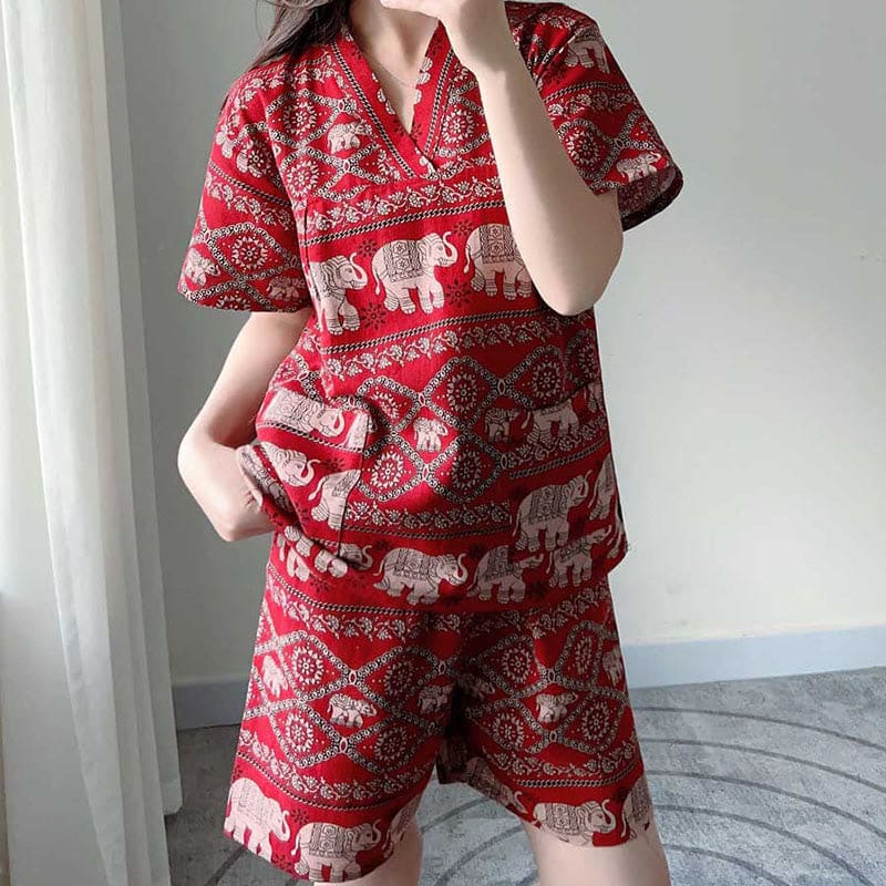 Chic Elephants T-Shirt Shorts Pajamas Set