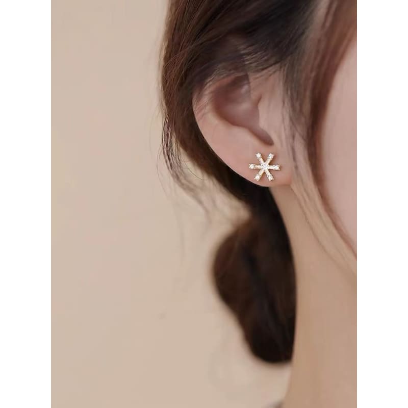 Christmas Rhinestone Asymmetrical Stud Earring