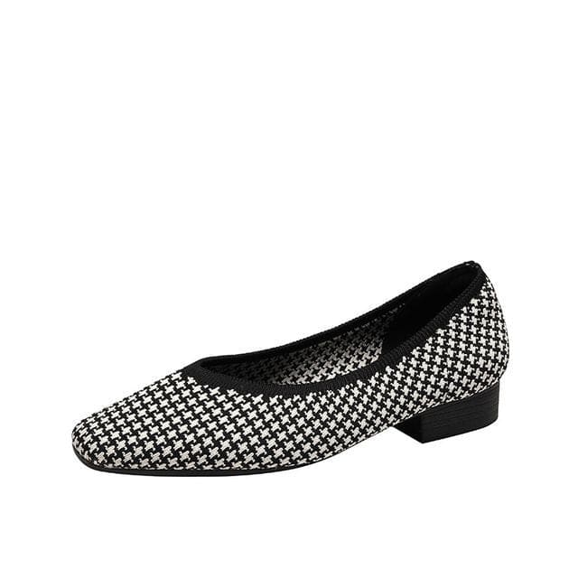 Chunky Heel Pumps - Houndstooth - Black / 34