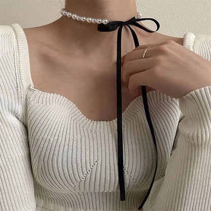 Classic Bow Pearl Necklace - Standart / White/black