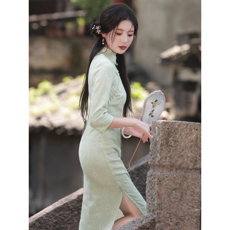 Classic Textured Long Sleeve Cheongsam - Female Hanfu