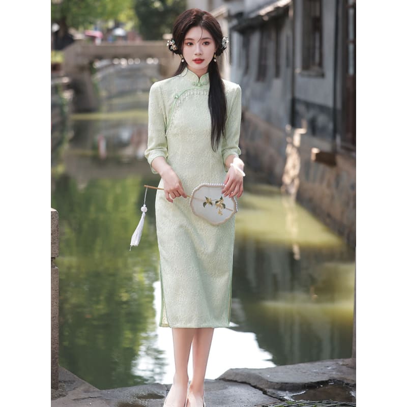 Classic Textured Long Sleeve Cheongsam - S / Long Sleeve