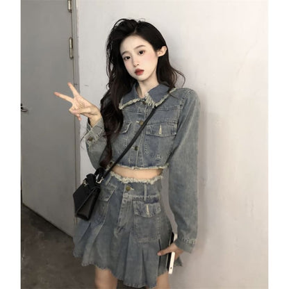 Collared Washed Fray Crop Button Denim Jacket / High Waist