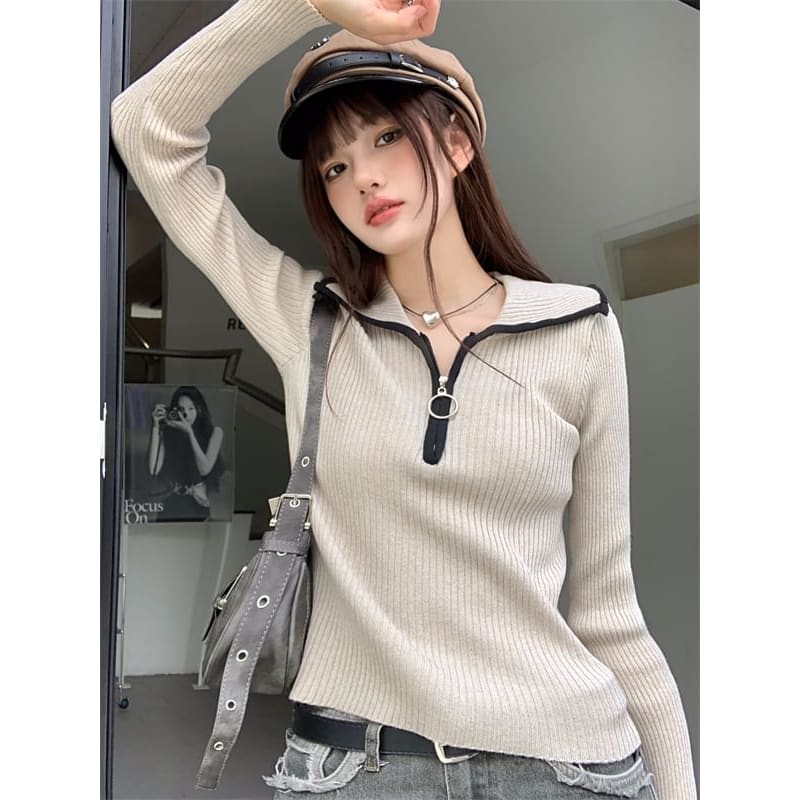 Contrast Trim Half Zip Knit Top