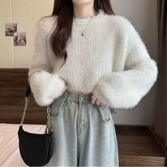 Crewneck Plain Woolen Oversize Cropped Sweater - Milky