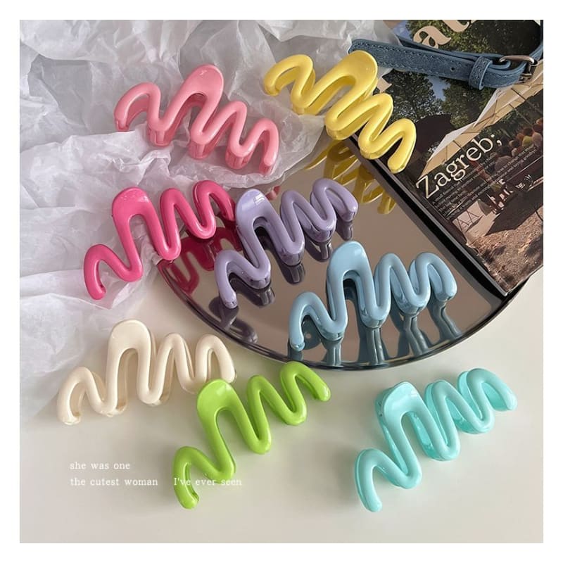 Curve Acrylic Hair Clamp