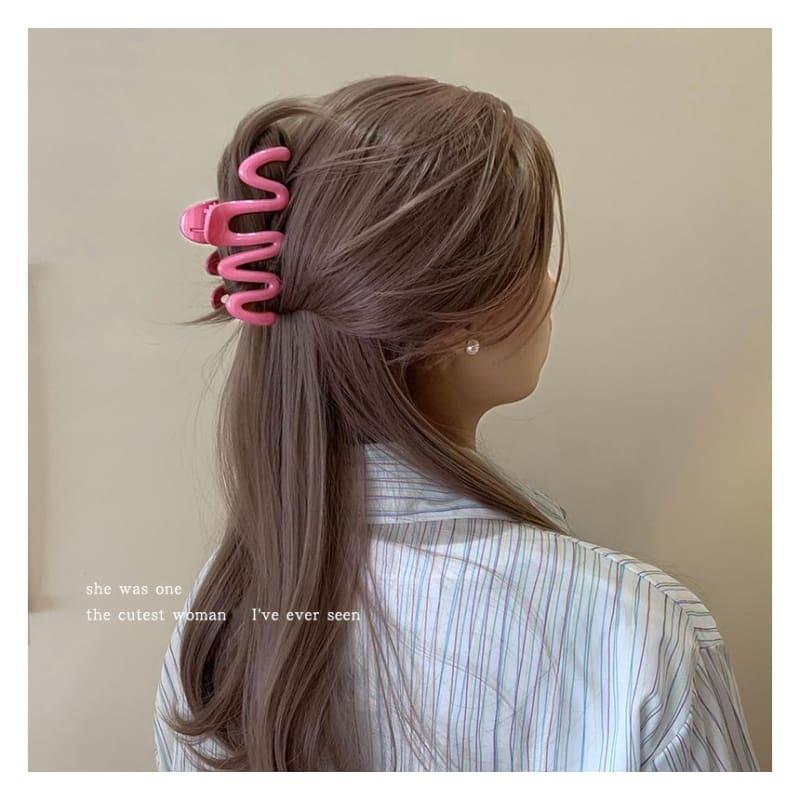 Curve Acrylic Hair Clamp