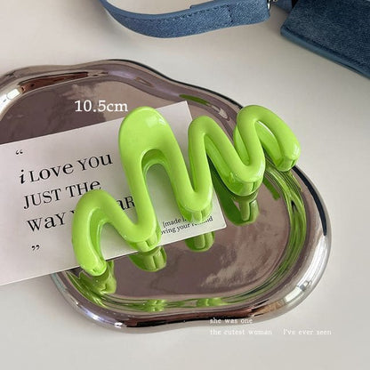 Curve Acrylic Hair Clamp - Green / One Size