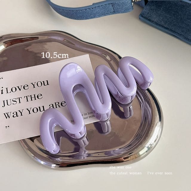 Curve Acrylic Hair Clamp - Purple / One Size