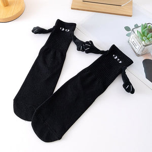Cute Holding Hands Magnetic Socks - black(1pair)