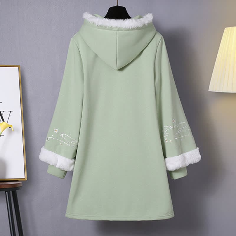 Delicate Flower Embroidery Buckle Plush Hooded Sweatshirt