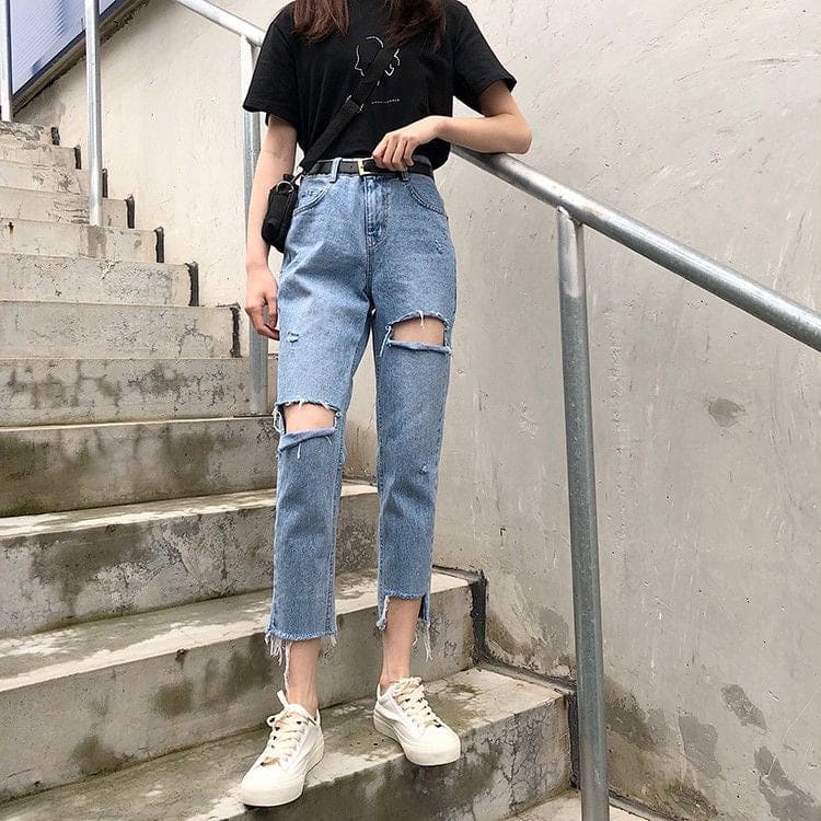 Distressed Cropped Straight Leg Jeans