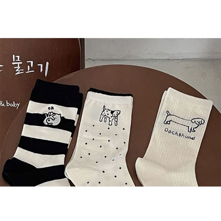 Dog Embroidered Socks Set