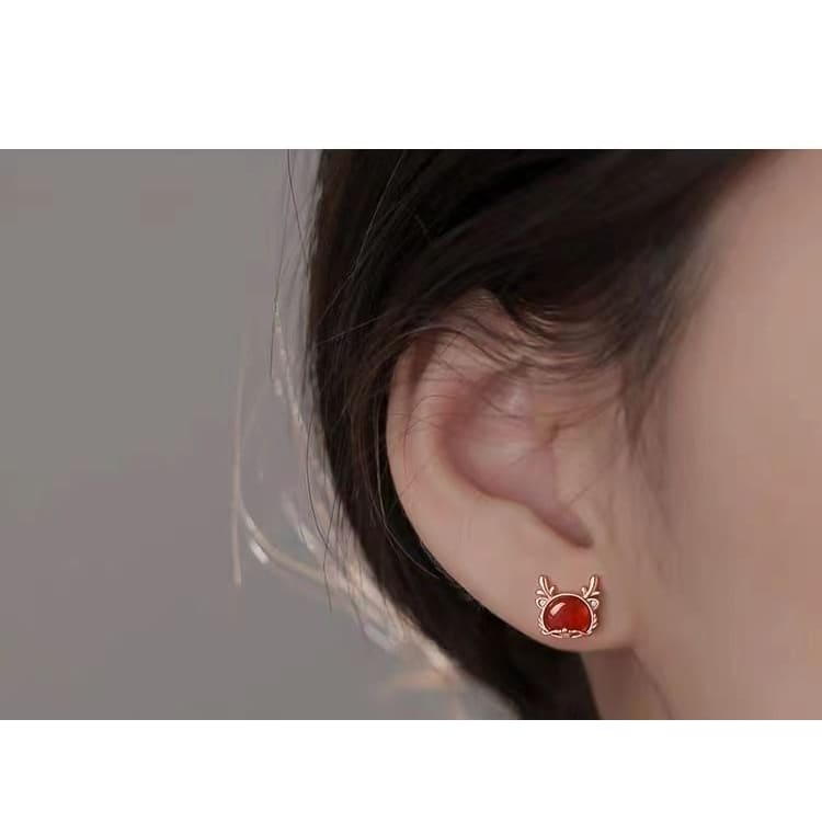 Dragon Ear Stud