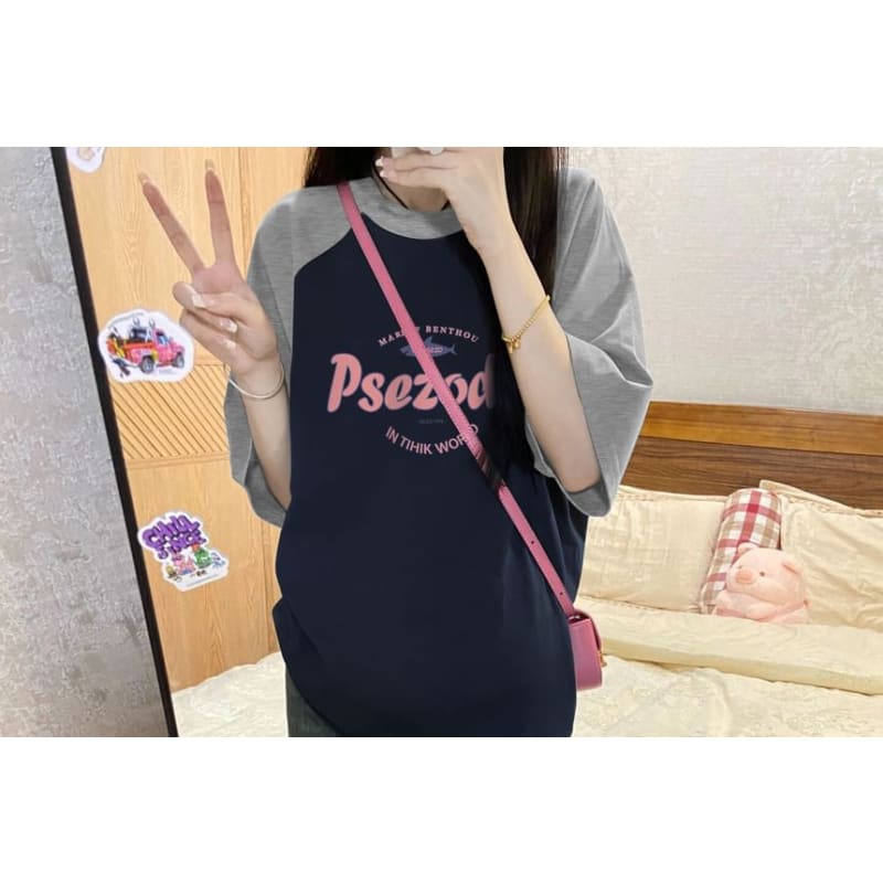 Elbow-Sleeve Round Neck Lettering Raglan Tee