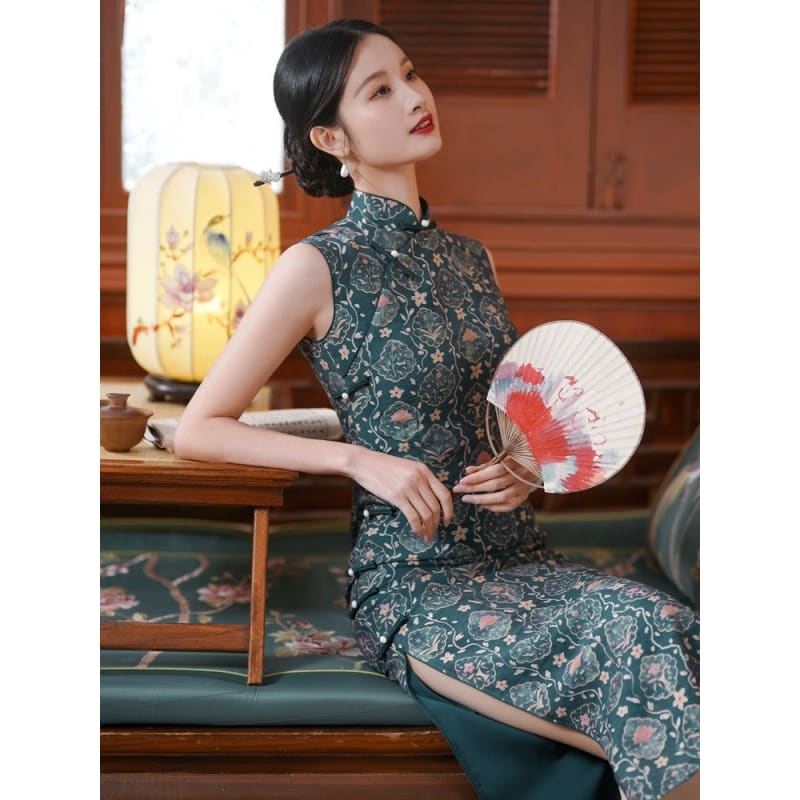 Elegant Classic Floral Cheongsam - Female Hanfu