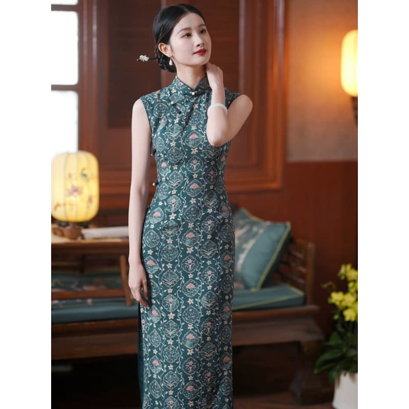 Elegant Classic Floral Cheongsam - Female Hanfu